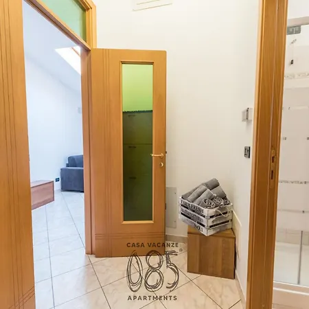 Apartment 085