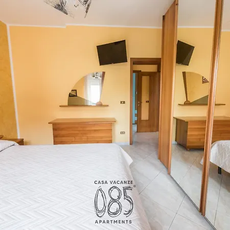 Apartment 085 *