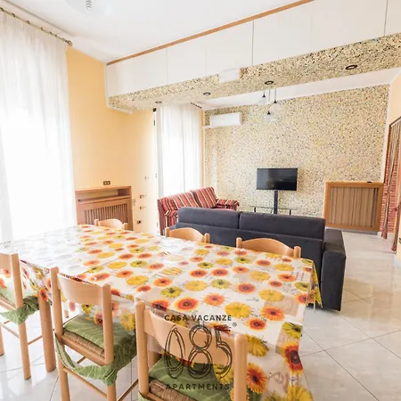 Apartment 085