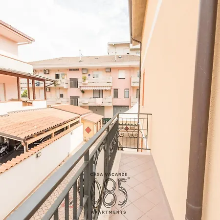 085 Apartment *